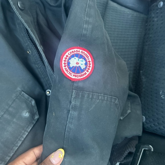 AuthenticToddler Size 6Canada Goose Snowy Owl Jacket. - Picture 4 of 9